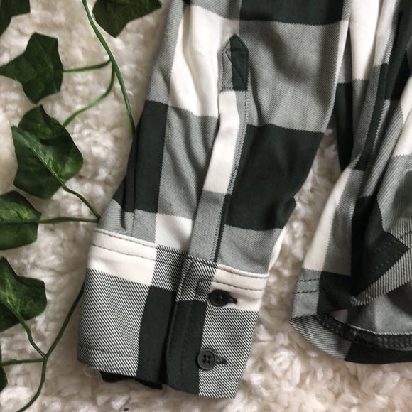 Green & White Plaid Flannel Button Up - Picture 5 of 6